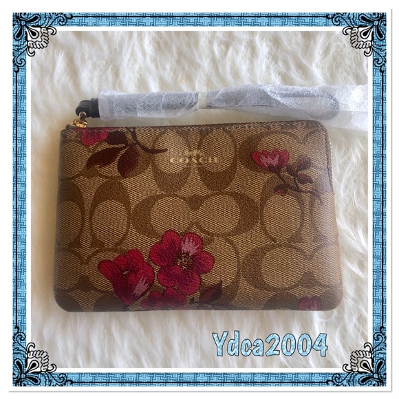 Coach Handbags - COACH Wristlet